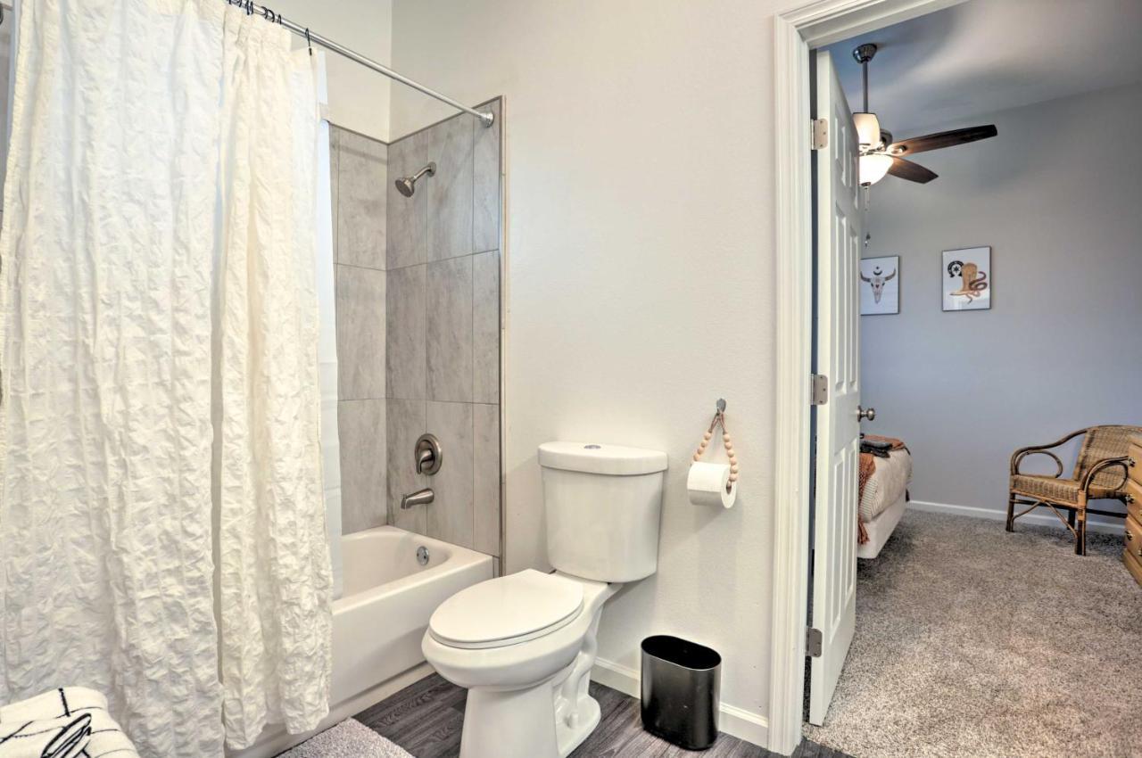 Stunning Clovis Home About 1 Mile To Old Town! Ngoại thất bức ảnh